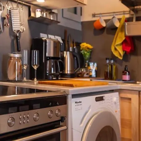 Apartment Stylish City Studio 8' To Metro Athens